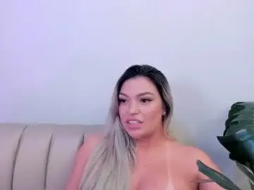 Chaturbate Nude Webcam of milaowens