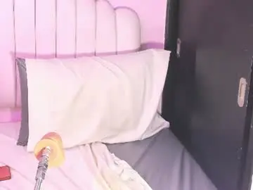 Chaturbate Free Live Porn of sharlotthe_bigass