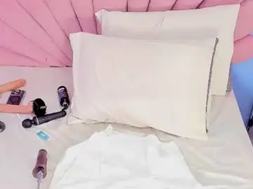 Chaturbate Watch Live Sex Cams of sharlotthe_bigass