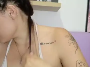 Chaturbate Free Live Porn of carolina_latinlady