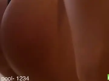 Chaturbate Live Sex Cam of roselyn_rose
