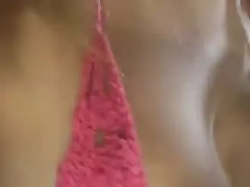 Chaturbate Live Sex Cam of roselyn_rose