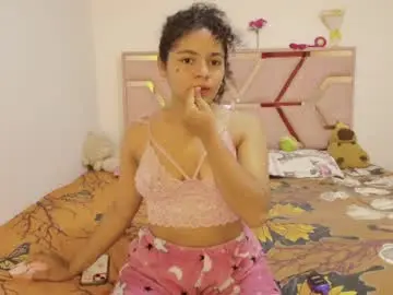 Chaturbate Live Sex of winnifer_gonzalez