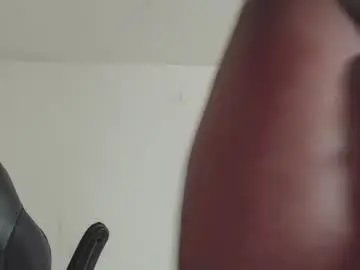 Chaturbate Live Sex Cam of brant_garcia
