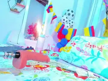 Chaturbate Watch Live Sex Cams of liaantonella69