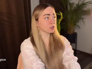Chaturbate Live Sex Cam of tatti_1