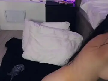 Chaturbate Live Porn of aurora_cherry