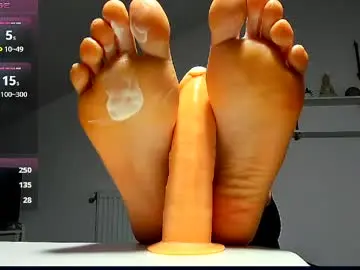 Chaturbate Watch Live Sex Cams of cuteeliza1