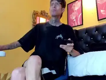 Chaturbate Adult Video Chat of skinny_boy_x