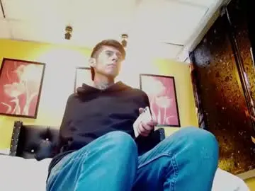 Chaturbate Nude Webcam of skinny_boy_x