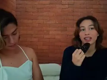Chaturbate Live Sex Cam of skyamber8v2