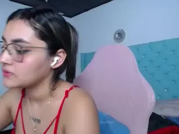 Chaturbate Live Sex of sofiaasexy19