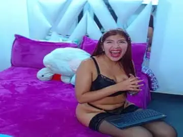 Chaturbate Live Sex Cam of bloom__69