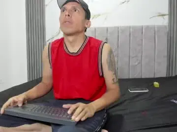Chaturbate Free Live Porn of eli_hots