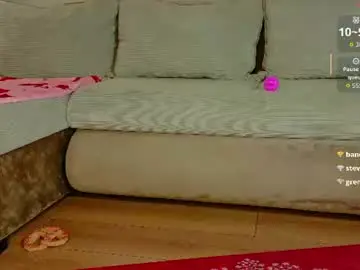 Chaturbate Live Sex Cam of emy_kami