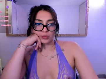Chaturbate Live Sex Cam of _ericavanderhill_