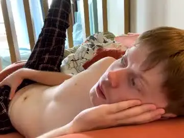 Chaturbate Live Sex Cam of cameron_crowly