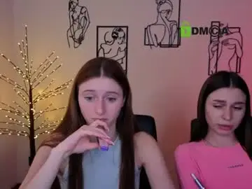 Chaturbate Sex Chat of flora_ri