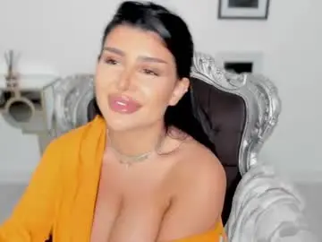 Chaturbate Live Sex Cam of moniqueeass