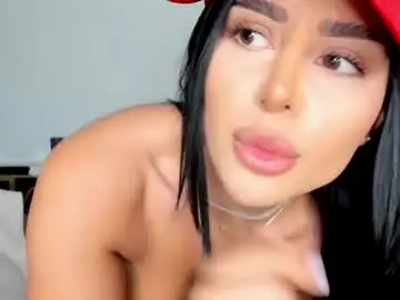 Chaturbate Adult Webcams of moniqueeass