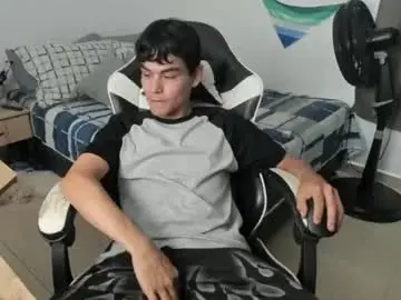 Chaturbate Watch Live Sex Cams of ronaldmq20