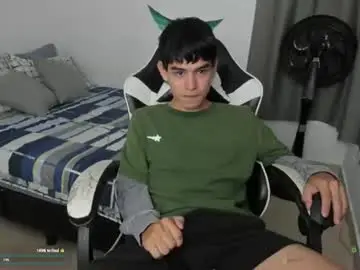 Chaturbate Watch Live Sex Cams of ronaldmq20
