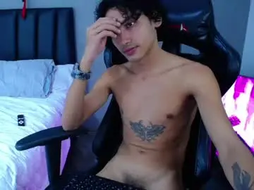 Chaturbate Live Porn of tayronx33