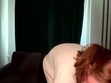 Chaturbate Live Sex Cam of lessiemccoyle