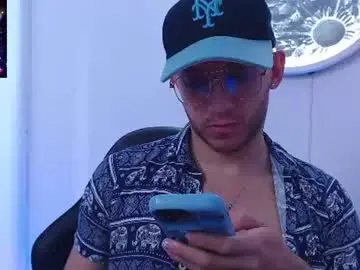 Chaturbate Free Live Porn of sammuelrogers21