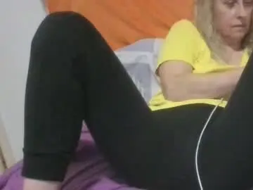 Chaturbate Adult Webcams of sarasexx33