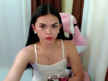 Chaturbate Nude Webcam of yourlovelytranspinay