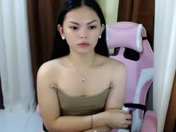 Chaturbate Free Porn Cam of yourlovelytranspinay