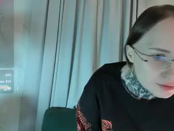 Chaturbate Adult Video Chat of chloeblurr