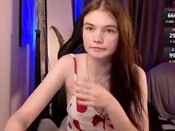 Chaturbate Adult Webcams of emmasmall