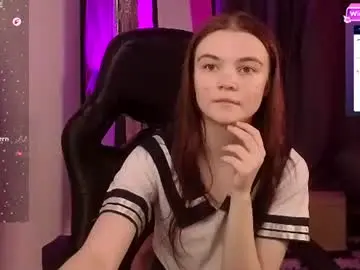 Chaturbate Best live sex cam show of emmasmall
