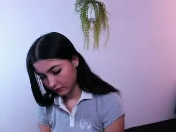 Chaturbate Sex Cam of lil_daphneandstuart