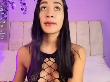 Chaturbate Watch Live Sex Cams of nikibrice