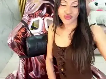 Chaturbate Free Live Porn of clara_evans_s