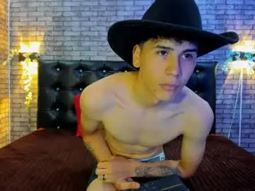 Chaturbate Live Sex Cam of king_fosterr