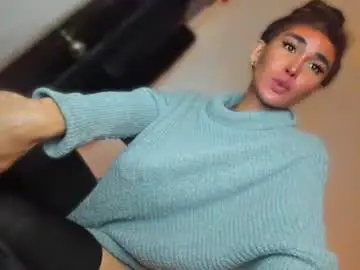 Chaturbate Live Sex Cam of transnextdoor_