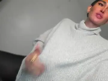 Chaturbate Nude Webcam of transnextdoor_