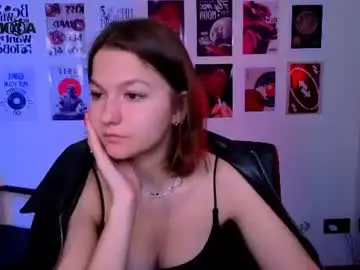 Chaturbate Live Sex Cam of chloe_ley