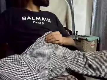 Chaturbate Live Sex Cam of desi_boy799417