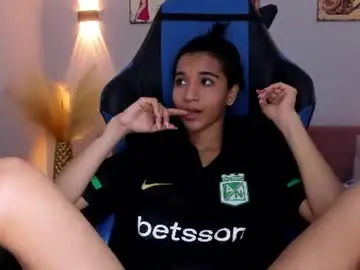 Chaturbate Free Porn Cam of emily_bruss