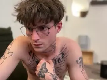 Chaturbate Nude Webcam of prettyboyszn