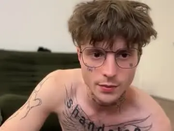 Chaturbate Nude Webcam of prettyboyszn