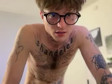 Chaturbate Sex Chat of prettyboyszn