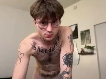 Chaturbate Watch Live Sex Cams of prettyboyszn