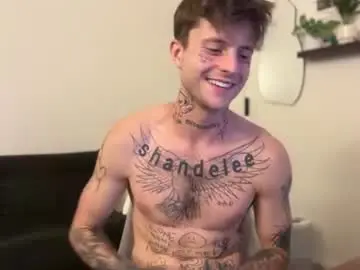 Chaturbate Sex Cam of prettyboyszn