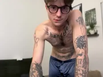 Chaturbate Adult Video Chat of prettyboyszn